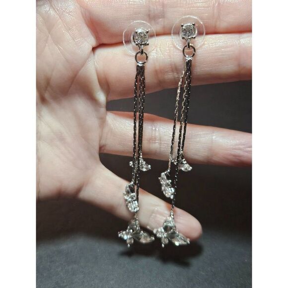 *Sale* Sterling silver dangling rhinestone butterfly earrings - Picture 4 of 12